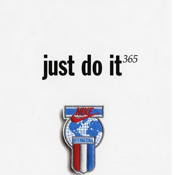 VTG Nike Windbreaker - Picture 2 of 13